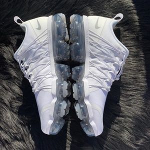 air vapormax utility on feet